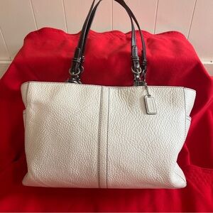 COACH Vintage Pebble Leather Chelsea Bag Off-WHITE